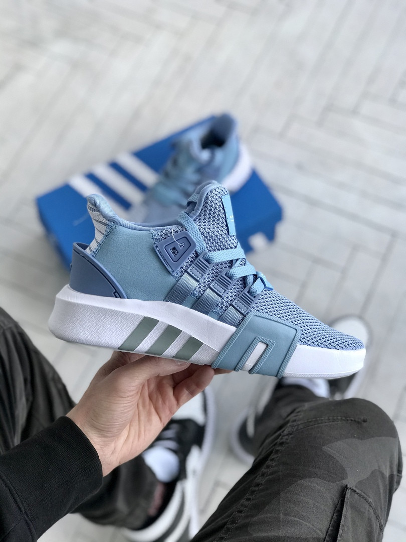 

Женские кроссовки adidas EQT Suport ADV