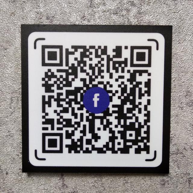 Наклейка- визитки Инстаграм, Вайбер, Фейсбук и Телеграм с QR-кодом