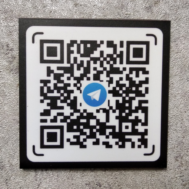 Наклейка визитки Инстаграм, Вайбер, Фейсбук и Телеграм с QR-кодом