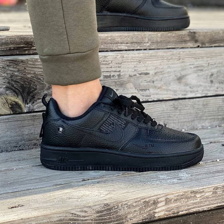 Nike Air Force Black | кроссовки женские; черные; осенние/весенние; найк 38, Черный