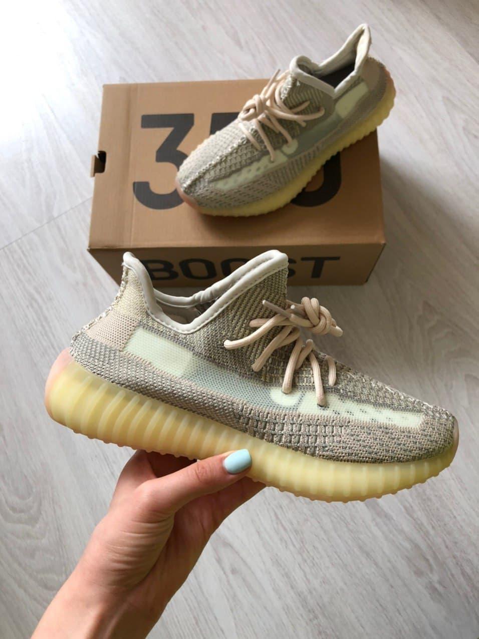 

Женские кроссовки Adidas Yeezy Boost V2 Citrin, Адидас Изи Буст 38