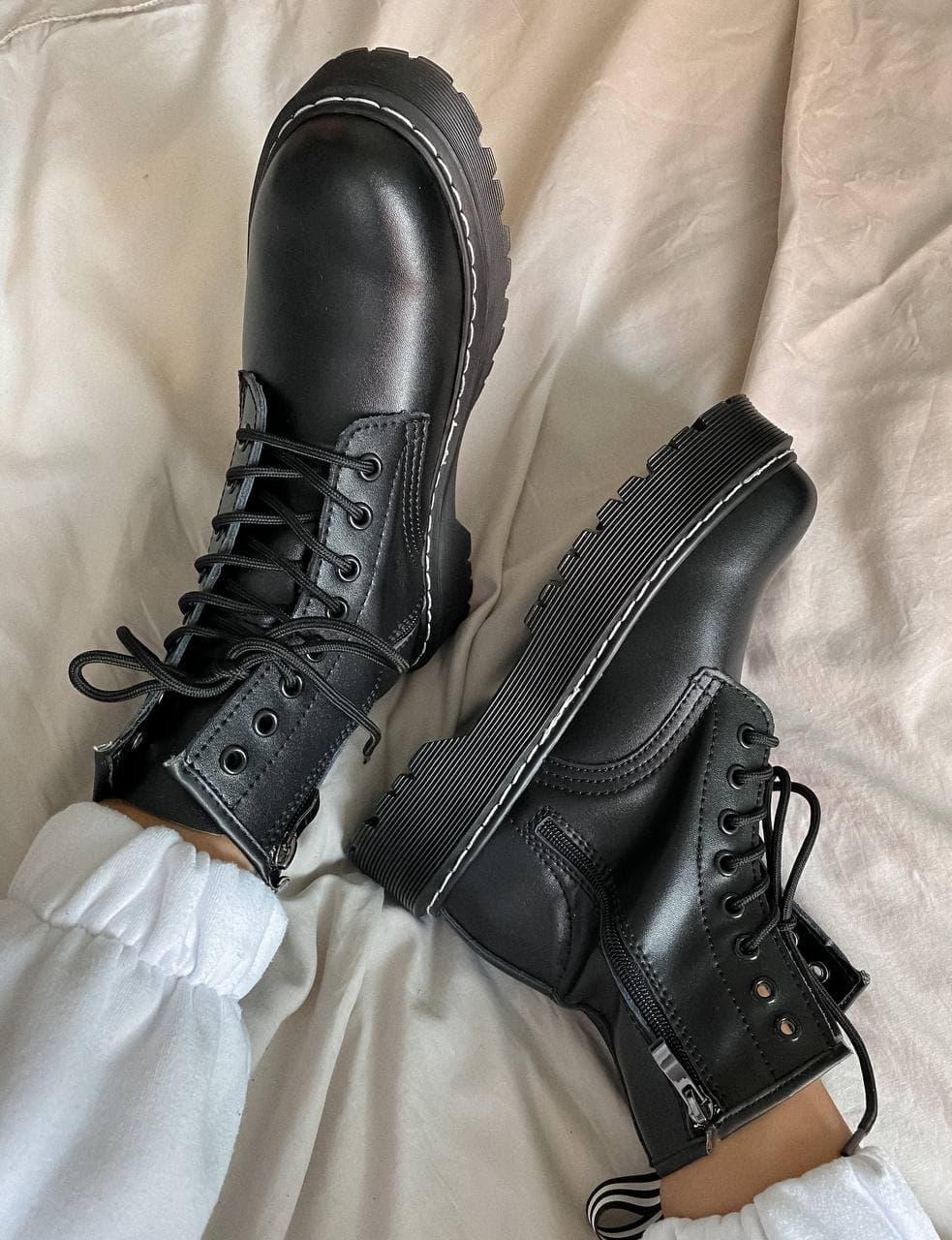 

Женские ботинки Dr. Martens Jadon Black White Thread, Др. Мартинс Джадон 40