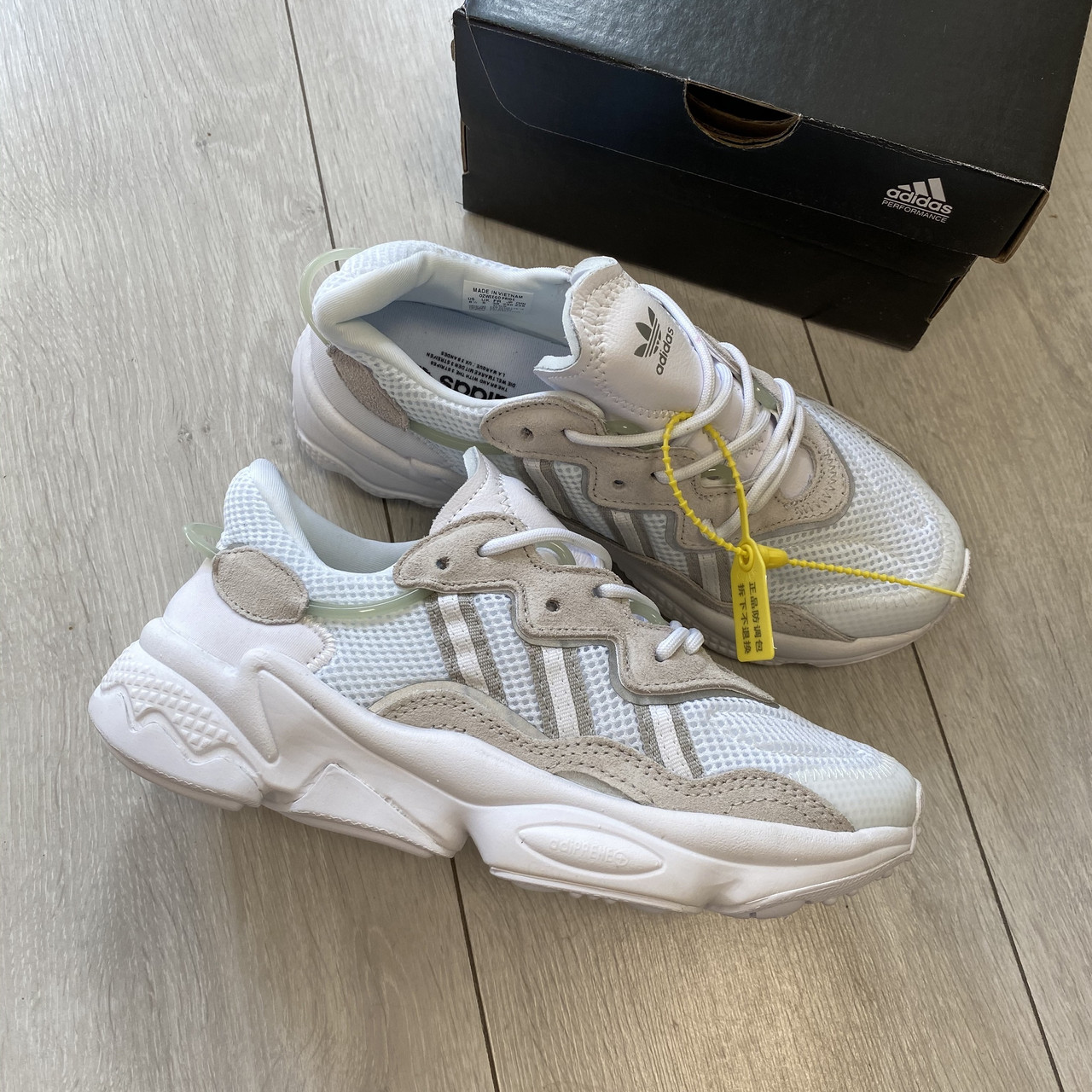 

Кроссовки Adidas Ozweego Adiprene Pride, Адидас Озвиго Адипрен 38