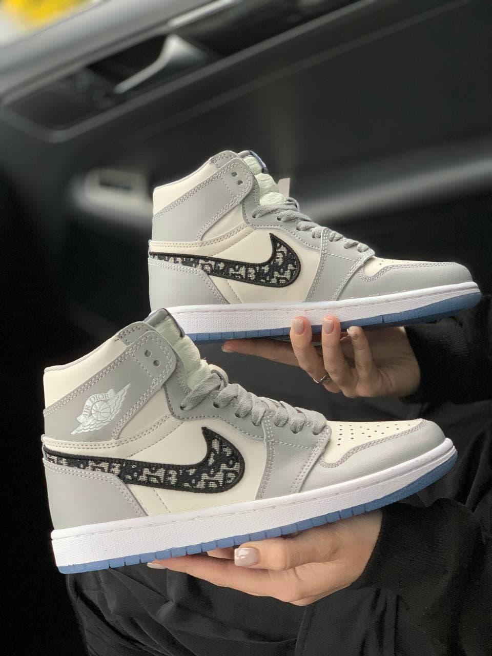 

Мужские кроссовки Nike Air Jordan Retro 1 x Dior Grey White / Найк Аир Джордан Ретро 1 Диор Серые Белые 42, Серый