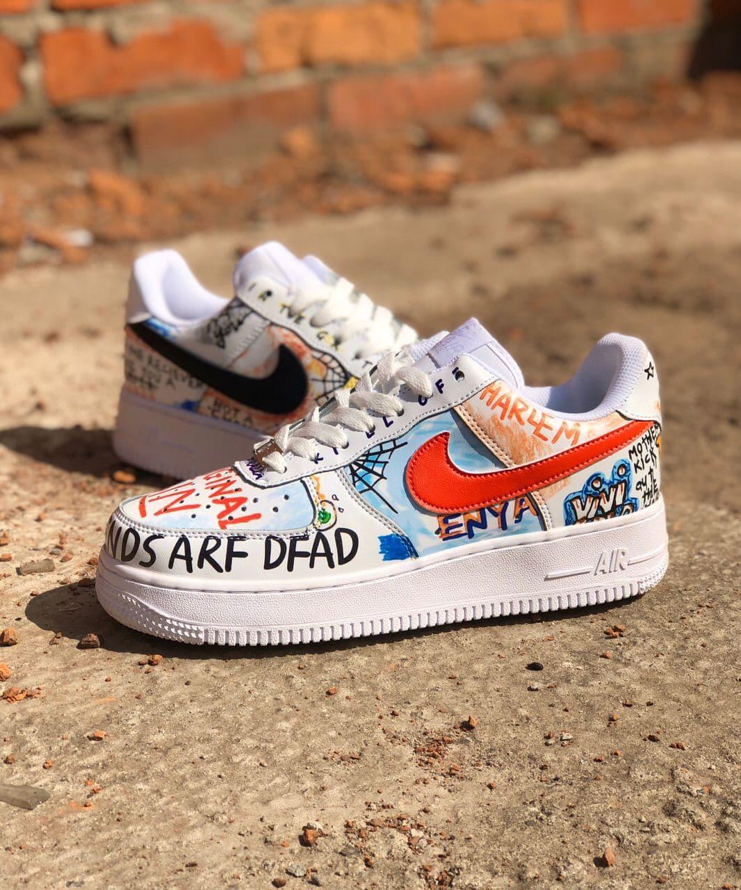 

Мужские кроссовки Nike Air Force Graffiti Harlem White / Найк Аир Форс Граффити Белые, Белый