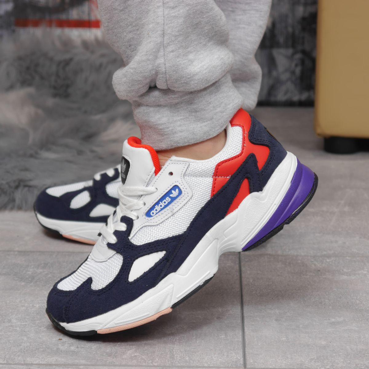 

Кроссовки женские 16745, Adidas Falcon, серые, [ 36 37 38 39 40 41 ] р. 36-23,0см., Серый