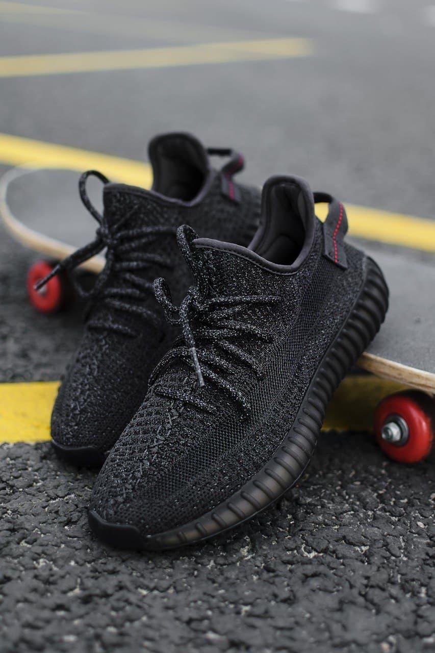 

Женские кроссовки Adidas Yeezy Boost 350 V2 Black Static 38, Черный