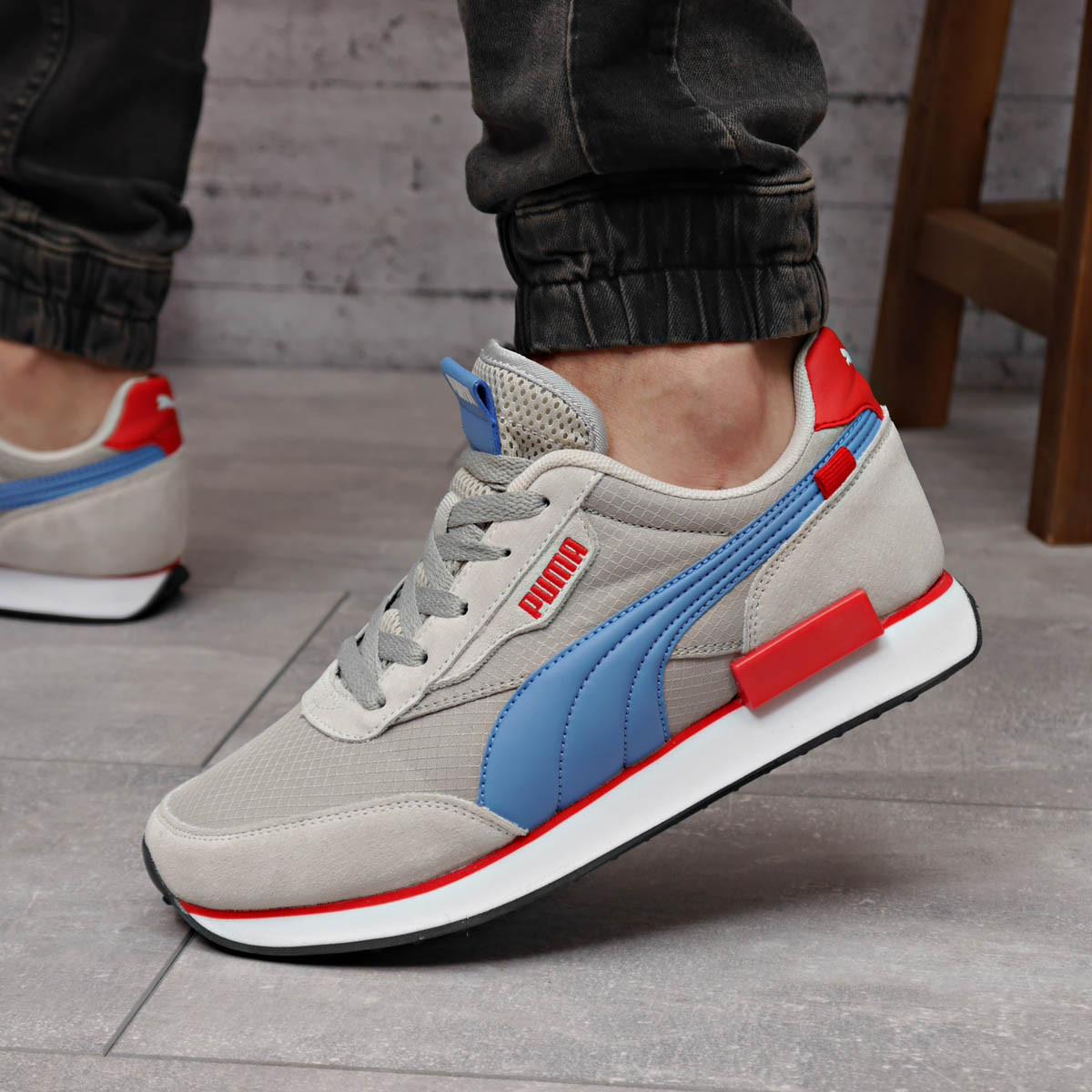 

Кроссовки мужские 18333, Puma Future Rider (качество TOP AAA), серые, [ 41 43 44 45 46 ] р. 41-26,0см. 42, Серый