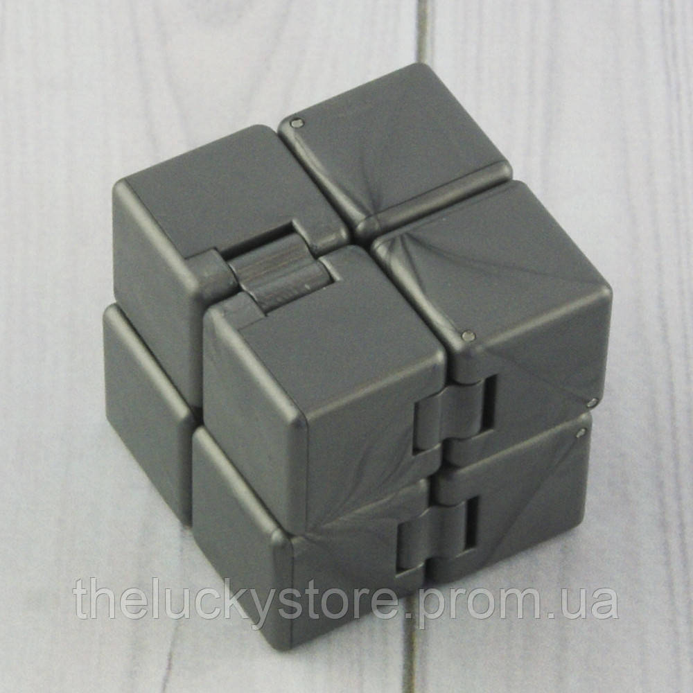 

Кубик антистресс Infinity Cube (серебро)