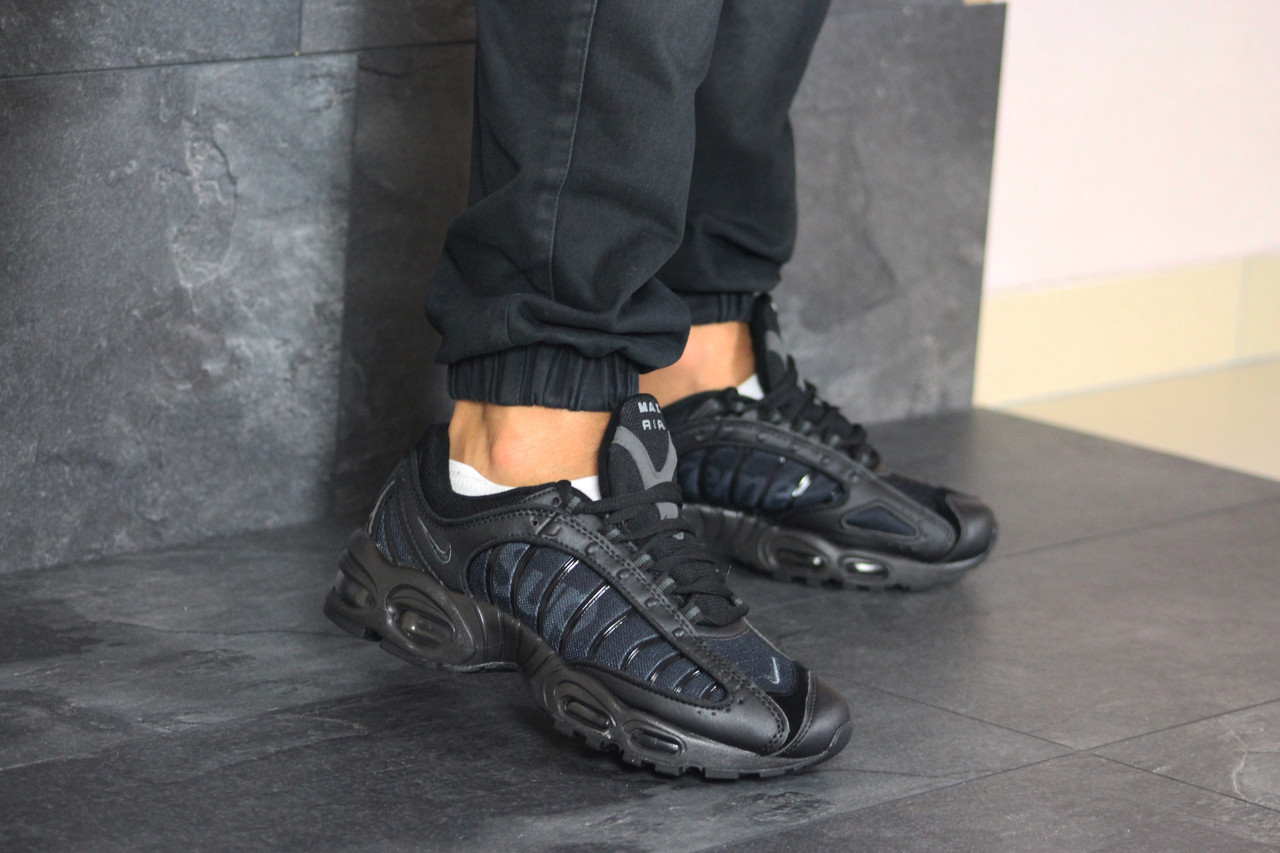 

Мужские кроссовки Nike Найк Supreme, кожа, сетка, пена, черные. 44, Черный