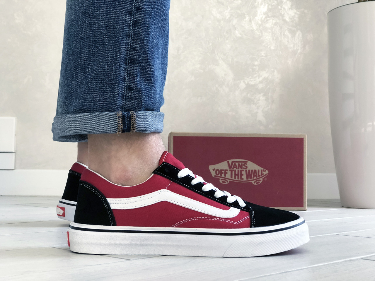 

Мужские кроссовки Vans, замша, текстиль, красные с черным. 44, Красный