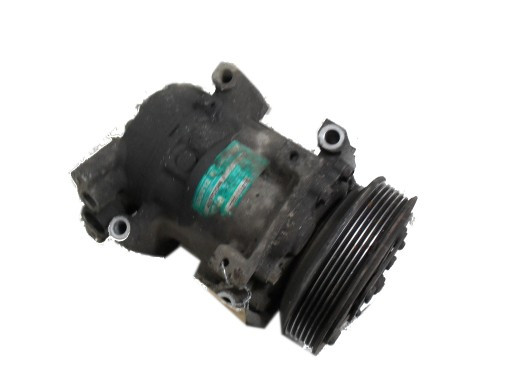 

RENAULT KANGOO Компрессор кондиционера 7700111235