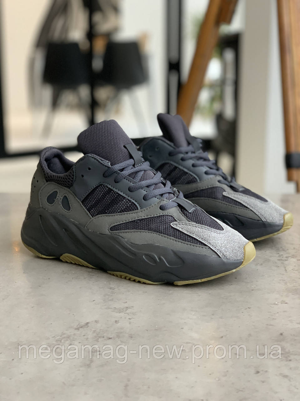 

Кроссовки Adidas Yeezy Boost 700 Адидас Изи Буст 700 (41,42,43,44,45) 43, Черный