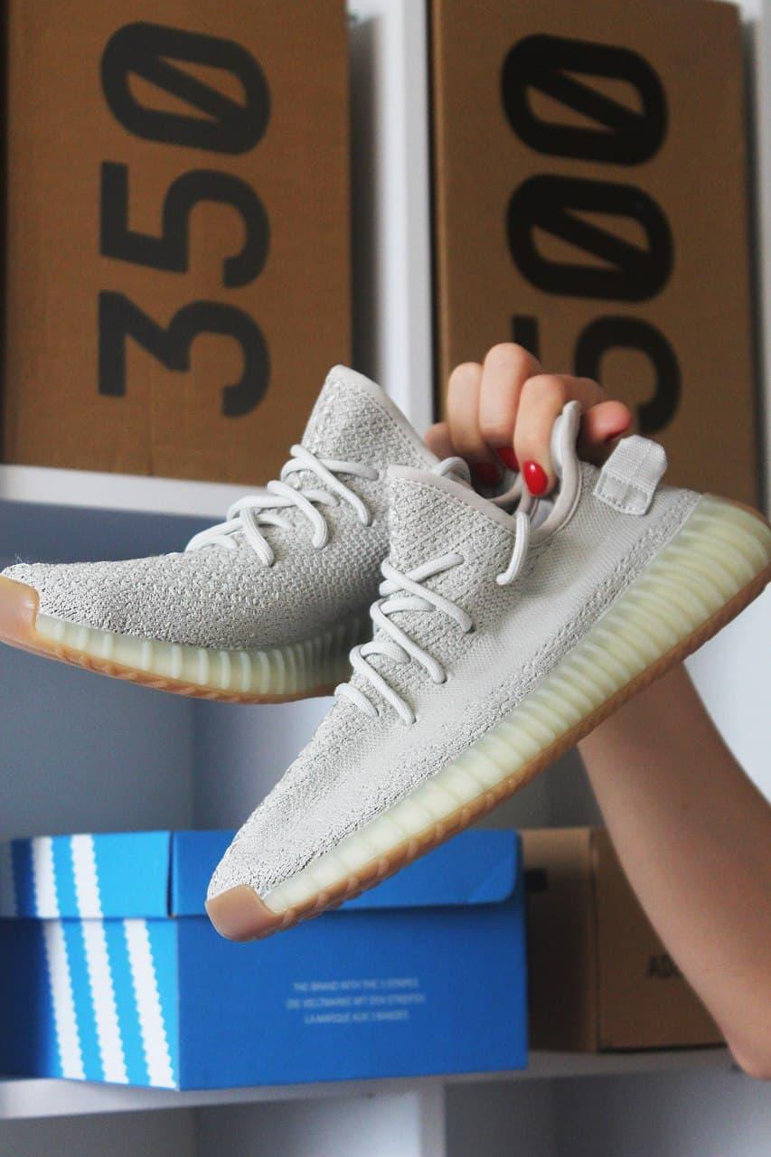 

Кроссовки женские Yeezy Boost 350 V2, Адидас Изи Буст 350, серого цвета, кроссовки весна/лето 40, Серый