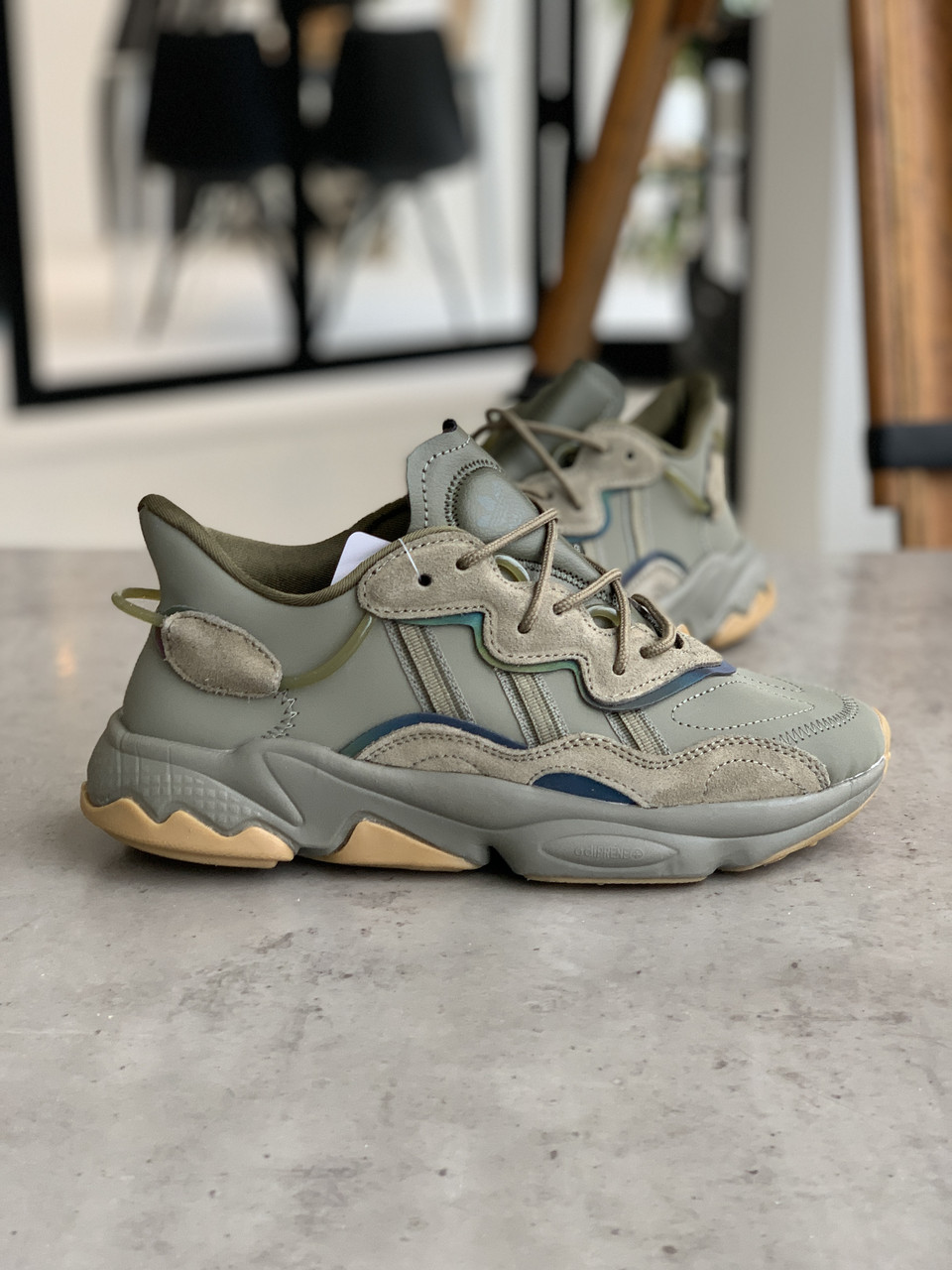 

Кроссовки Adidas Ozweego Haki Адидас Озвиго Хаки (41,44,45) 44