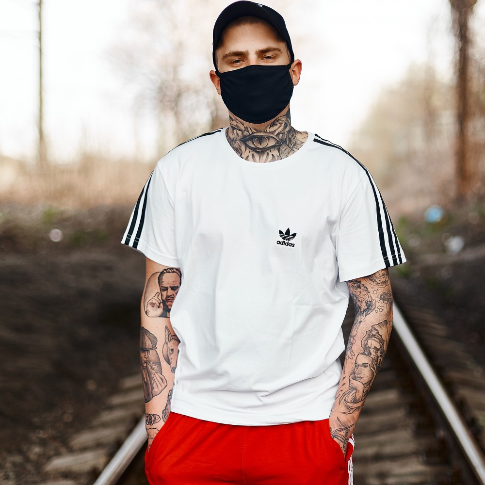 

Футболка Adidas белая