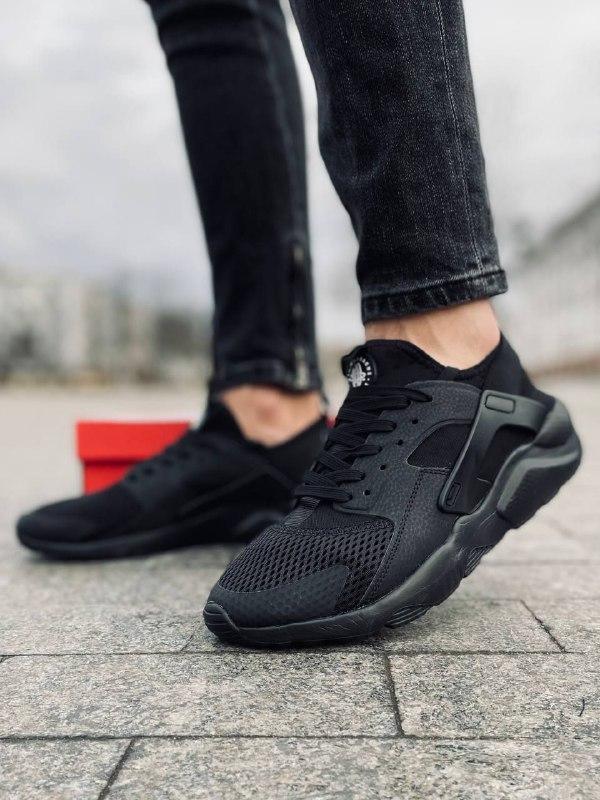 

Кроссовки Nike Air Huarache 42