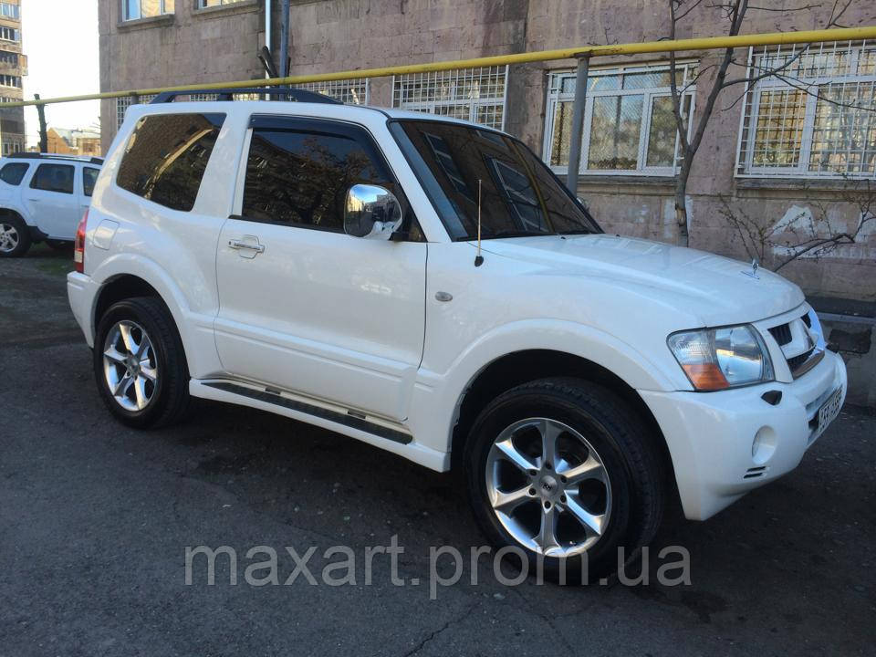 

Дефлекторы окон (ветровики) MITSUBISHI Pajero III 3d 1999-2006; IV 3d 2006