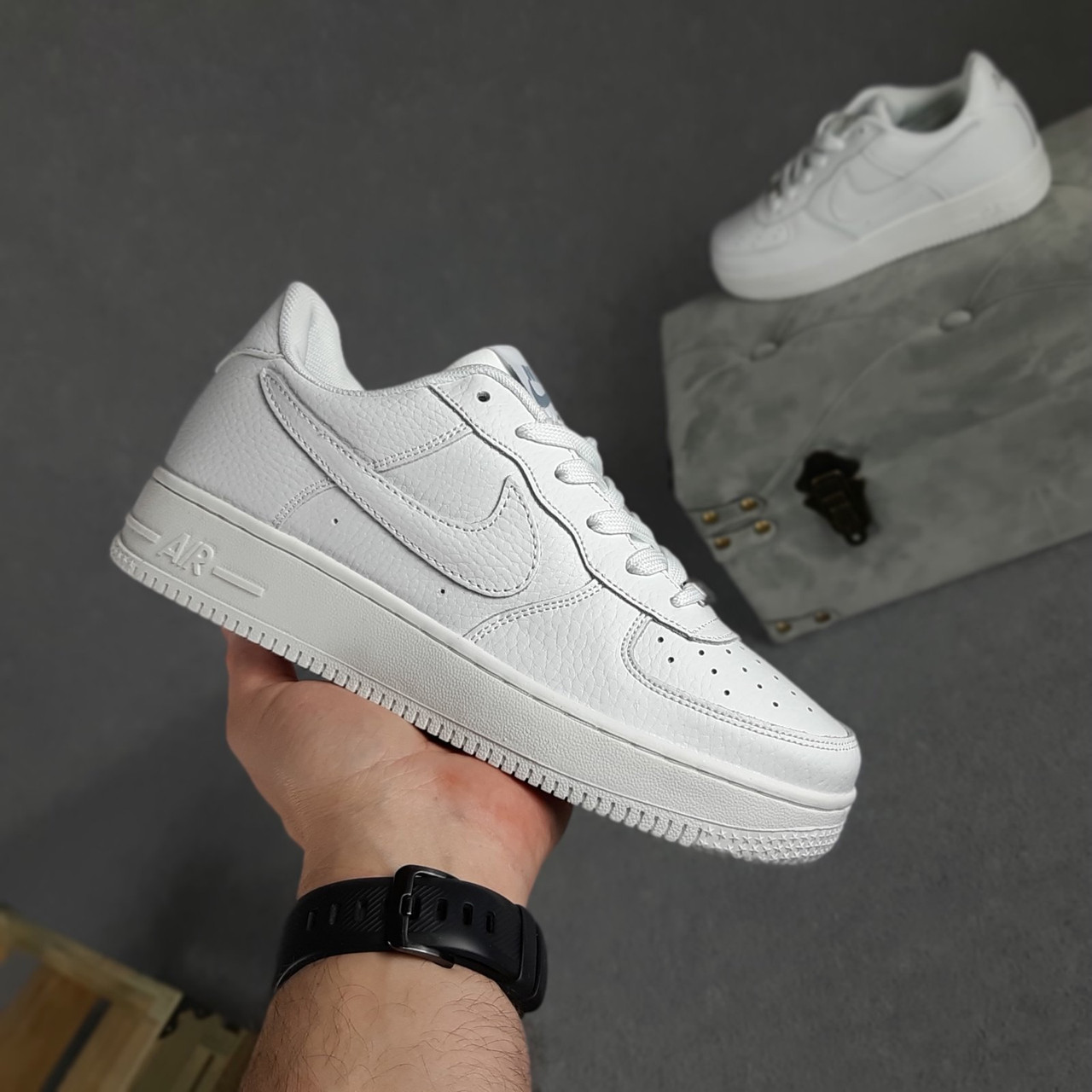 

Мужские кроссовки в стиле Nike Найк Air Force, белые 44 (28 см), Белый