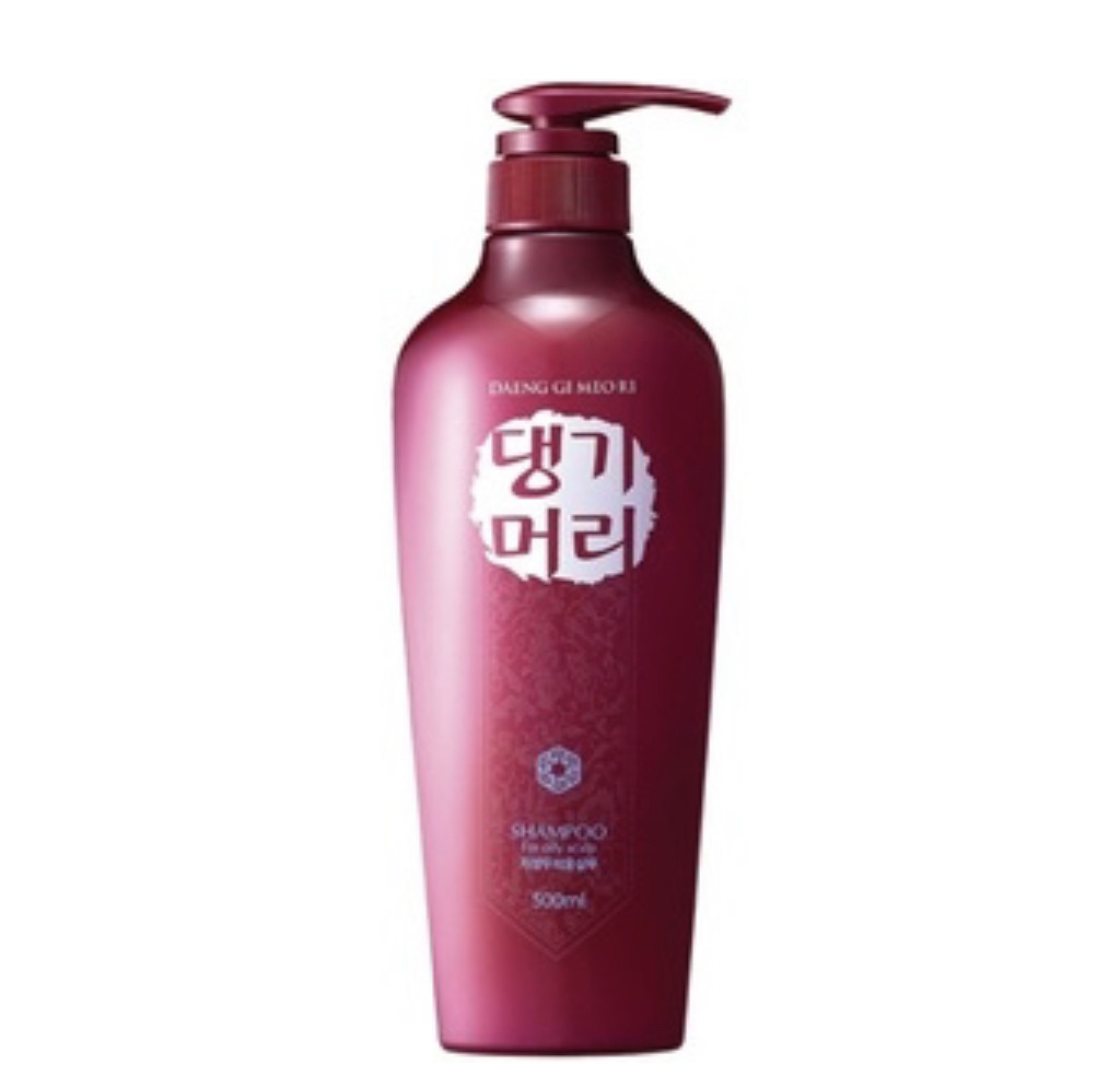 

DAENG GI MEO RI SHAMPOO FOR OILY SCALP ШАМПУНЬ ДЛЯ ЖИРНОЙ КОЖИ ГОЛОВЫ 300мл