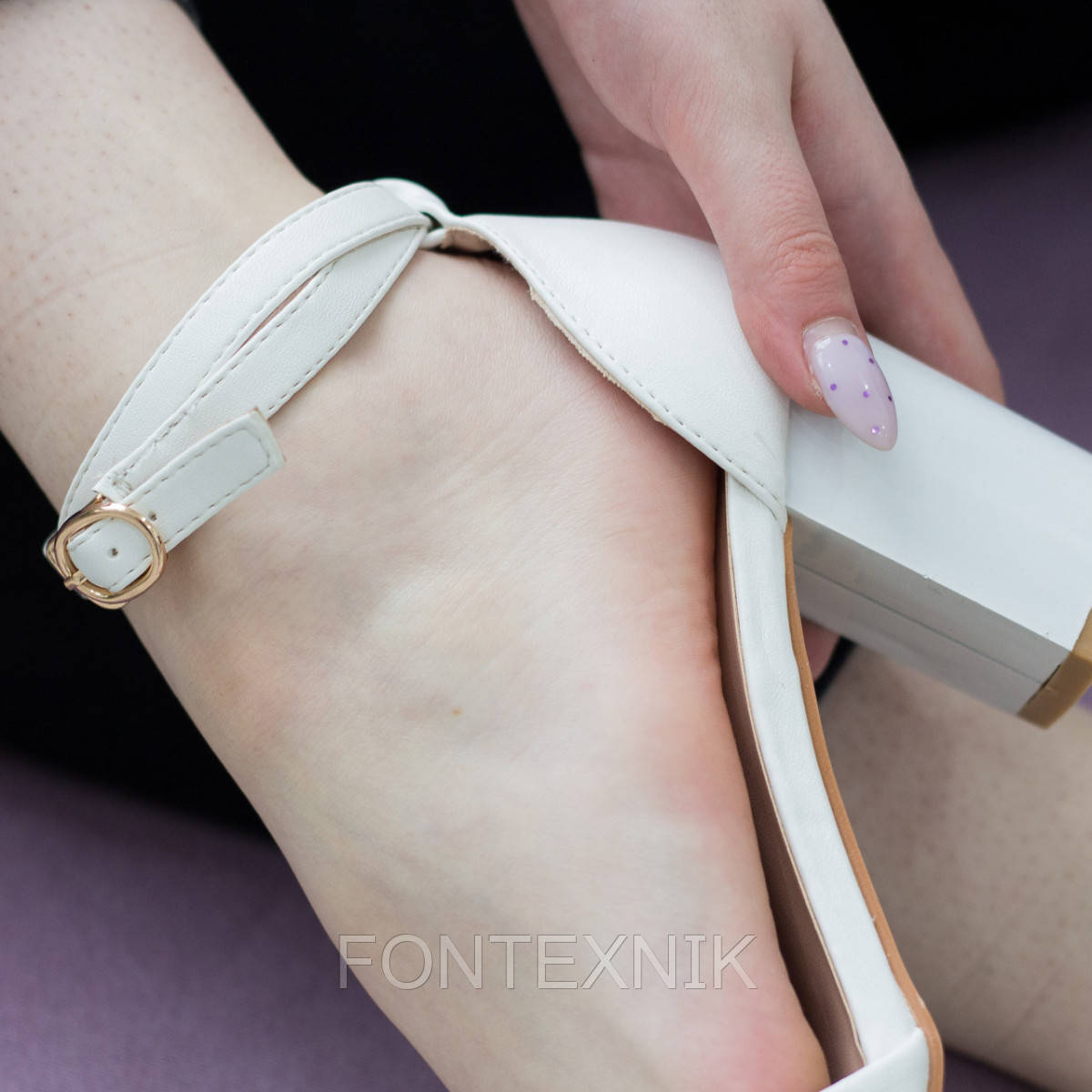 

Женские босоножки Fashion 2794 37 размер 24 см Белые