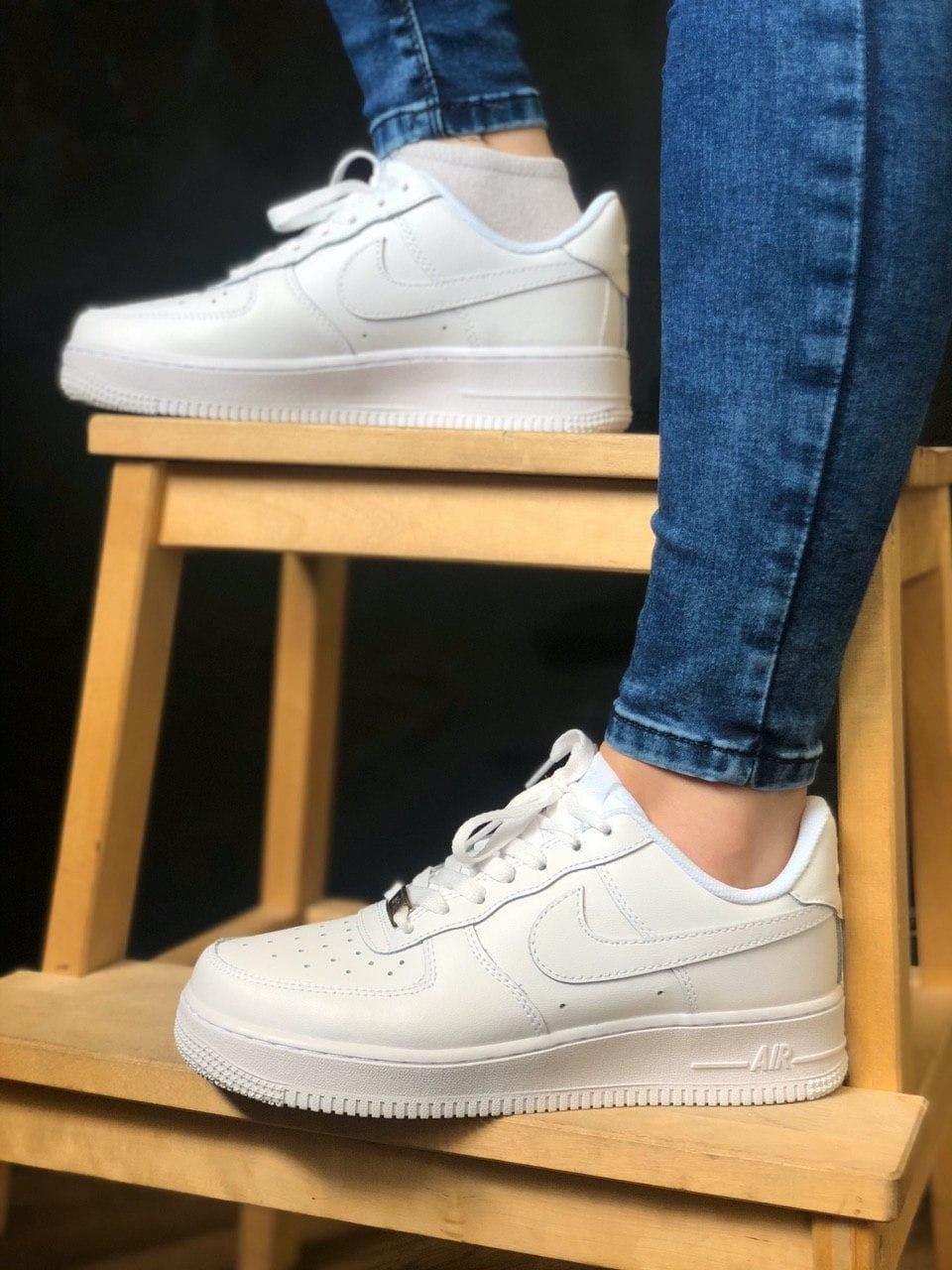 

Мужские кроссовки Nike Air Force 1 Classic White / Найк Аир Форс 1 Классик Белые 44, Белый