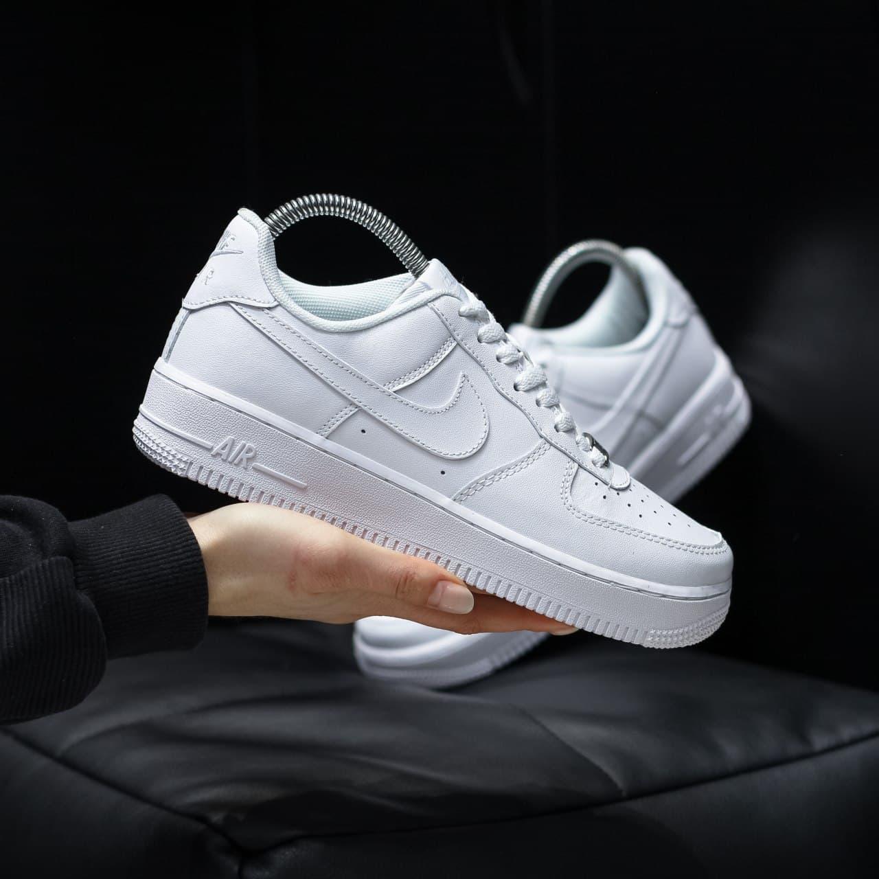 

Женские кроссовки Nike Air Force 1 Classic White / Найк Аир Форс 1 Классик Белые 37, Белый