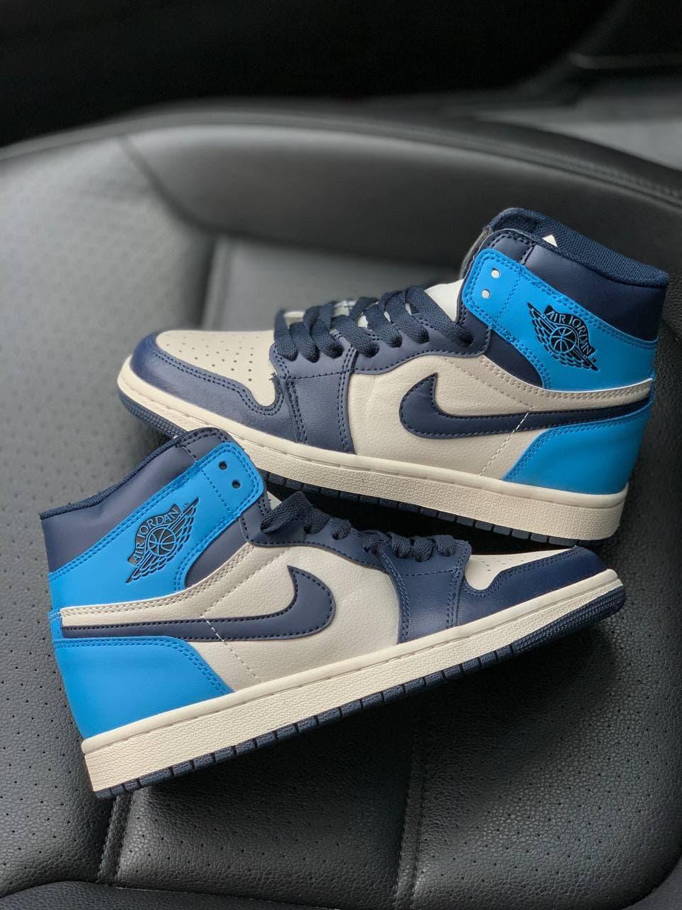 

Мужские кроссовки Nike Air Jordan 1 Retro High Blue White / Найк Аир Джордан 1 Ретро Высокие Голубые Белые 44, Голубой