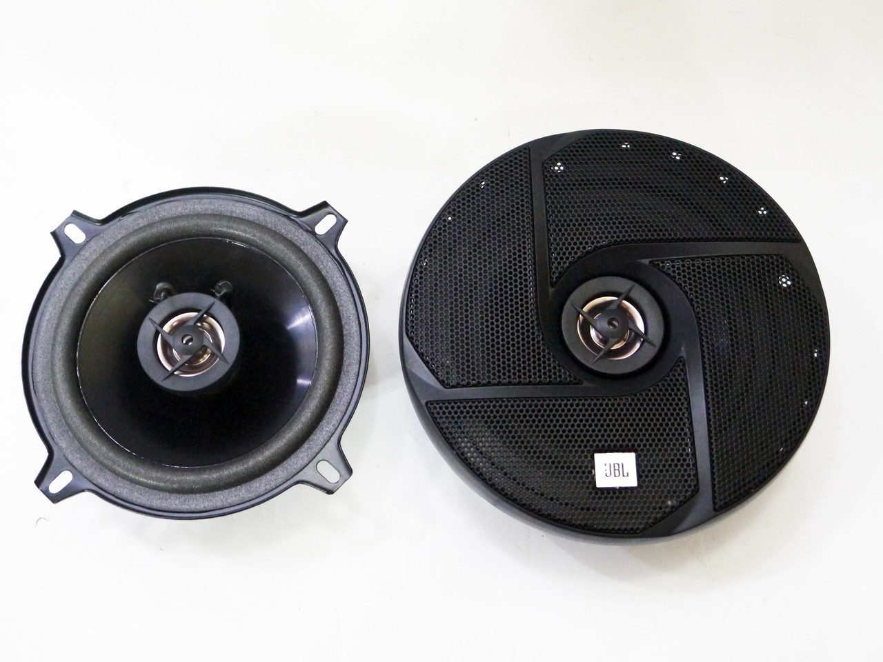 

Колонки автомобильные 13см JBL GT6-5 105W 2х полосная акустика