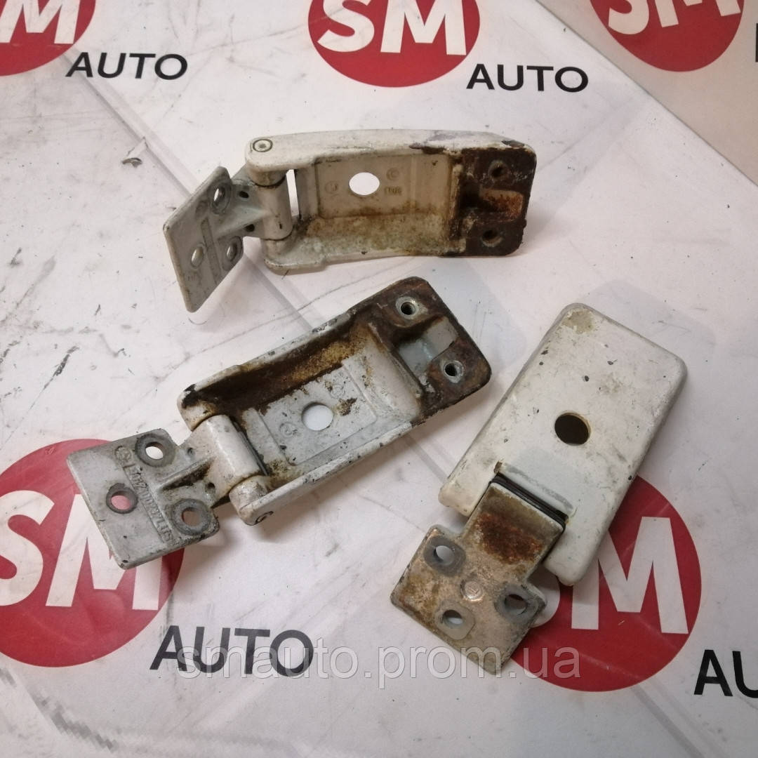 

Петля задней двери 180° Mercedes Sprinter TDI CDI Volkswagen LT 1996-2006