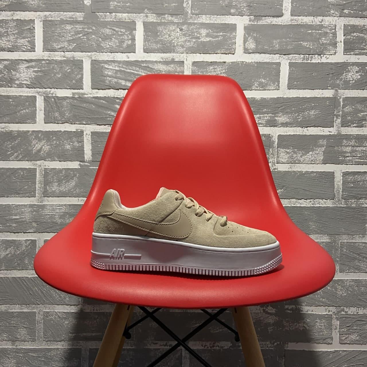 

Женские кроссовки Nike Air Force 1 Low Beige / Найк Аир Форс 1 Лоу Бежевые 39, Бежевый