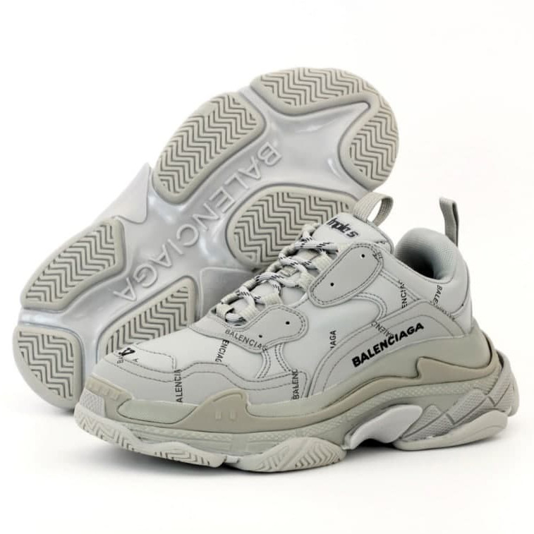 

Женские кроссовки в стиле Balenciaga Triple S, серый, Вьетнам 39