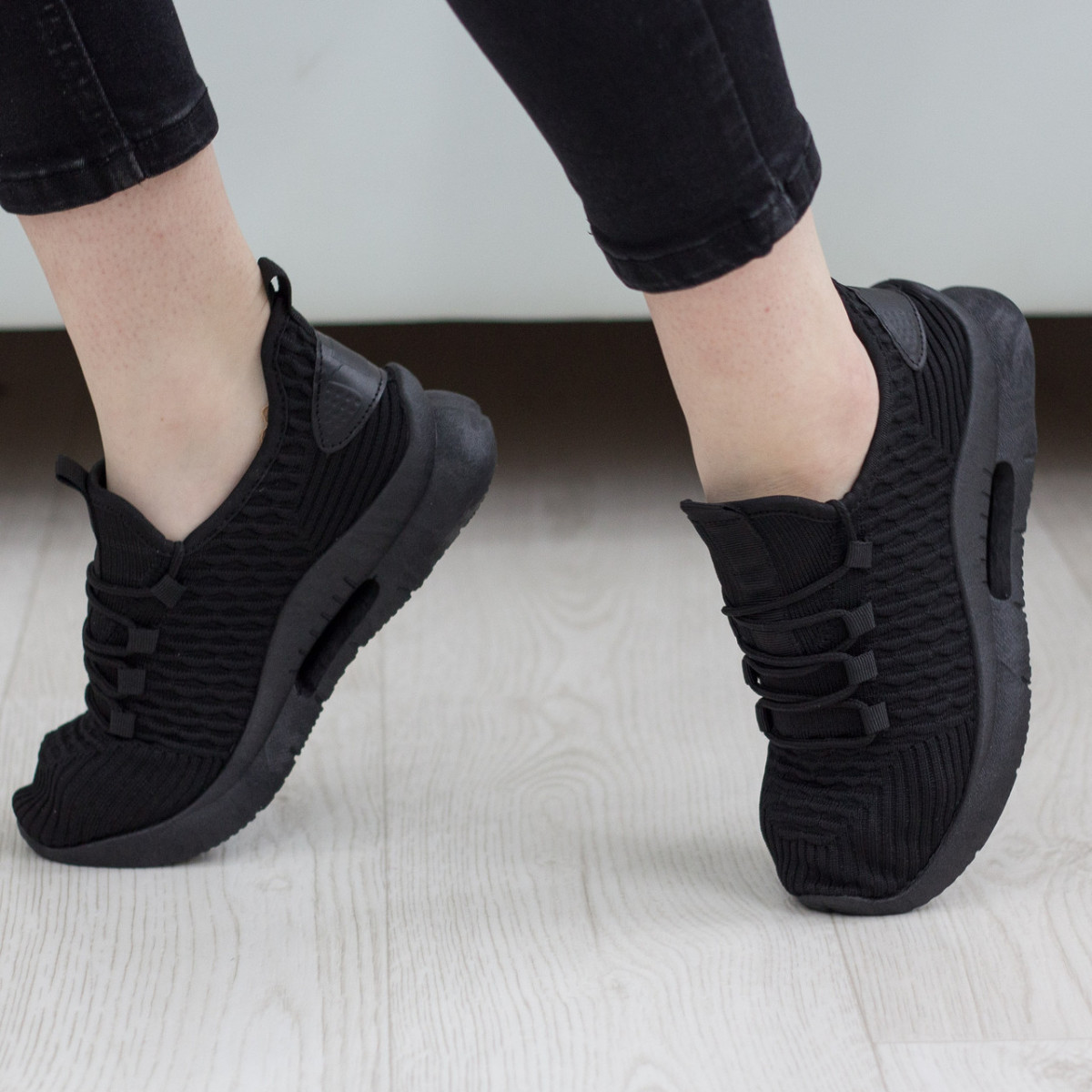 

Кроссовки женские Fashion Ymilie 2661 40 размер 25,5 см Черный