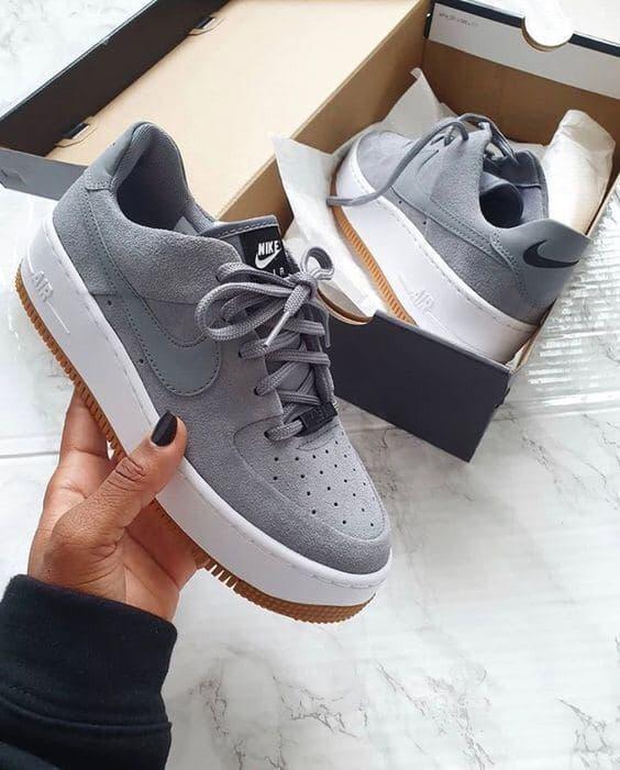 

Женские кроссовки Nike Air Force Sage Grey / Найк Аир Форс Сейдж Серые 38, Серый