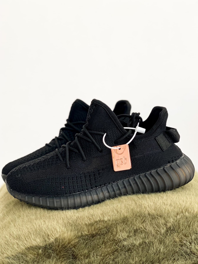 

Унисекс кроссовки Adidas Yeezy Boost 350 v2 Вlack 43 (27.5см.), Черный