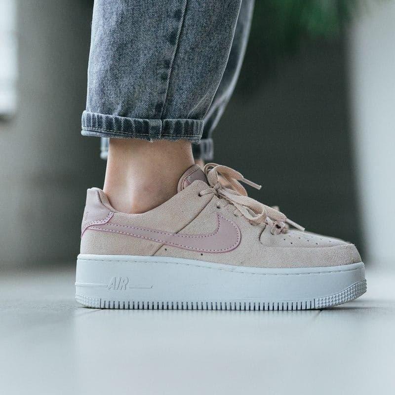 

Женские кроссовки Nike Air Force Sage Pink / Найк Аир Форс Сейдж Розовые 40, Розовый