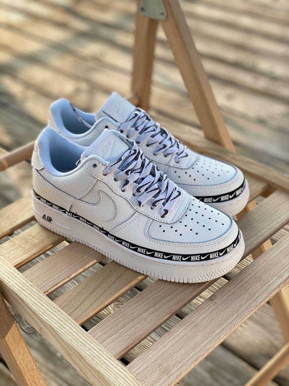 

Женские кроссовки Nike Air Force 1 07 SE Premium White / Найк Аир Форс 1 07 Премиум Белые 37, Белый