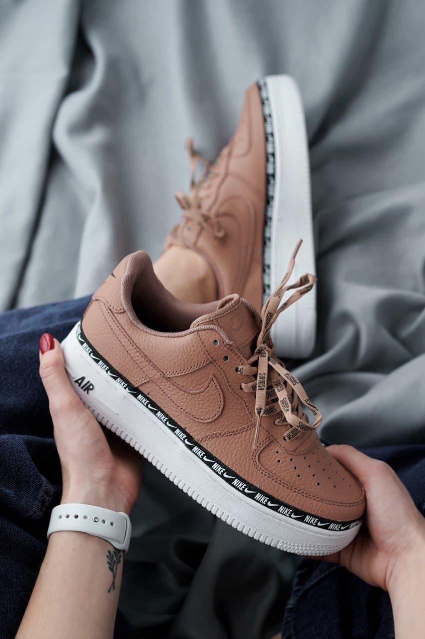 

Женские кроссовки Nike Air Force 1 07 SE Premium Desert Dusk / Найк Аир Форс 1 07 Премиум Светло-коричневые 40