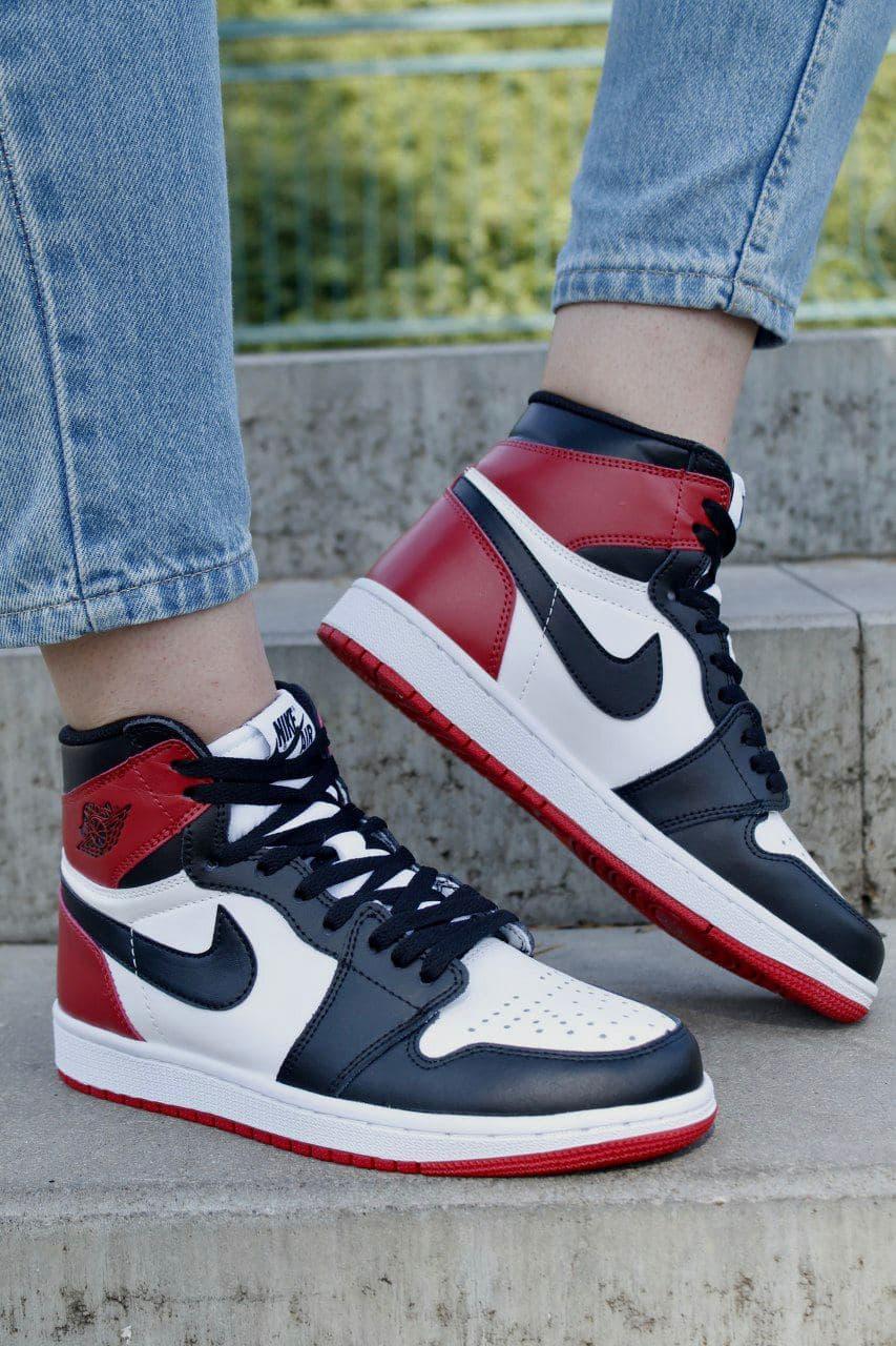 

Мужские кроссовки Nike Air Jordan Retro 1 Black Red White / Найк Аир Джордан Ретро 1 Черные Красные Белые 45, Красный