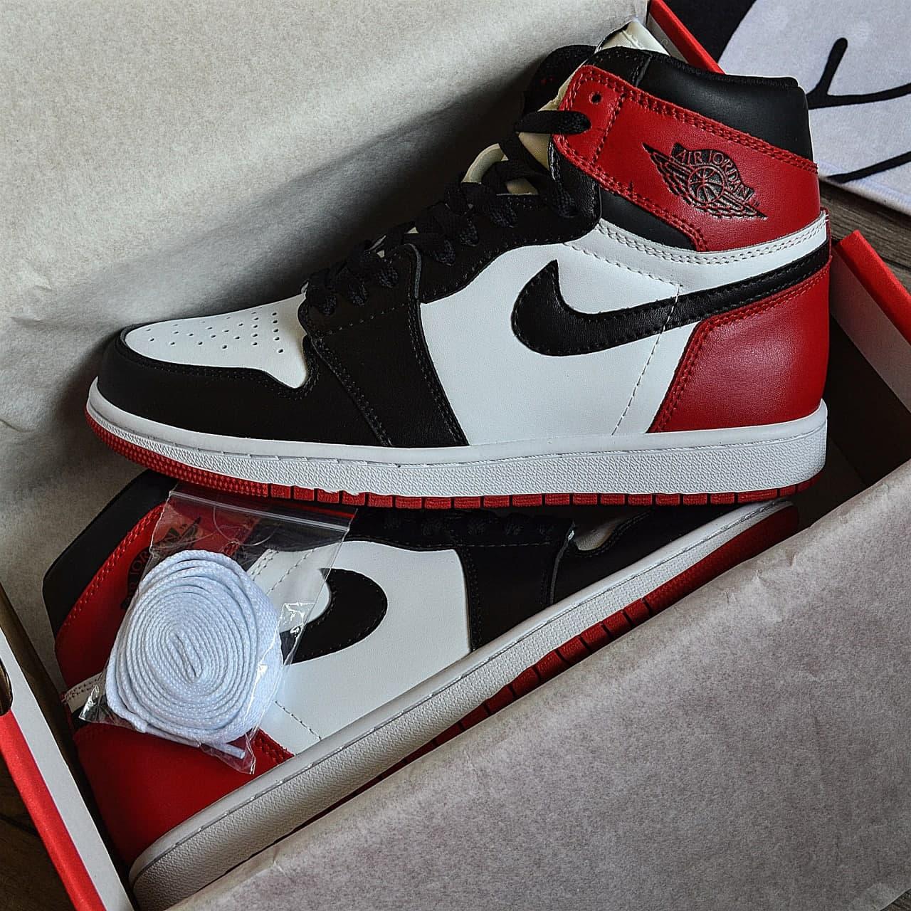 

Мужские кроссовки Nike Air Jordan Retro 1 Black Red White / Найк Аир Джордан Ретро 1 Черные Красные Белые 44, Красный