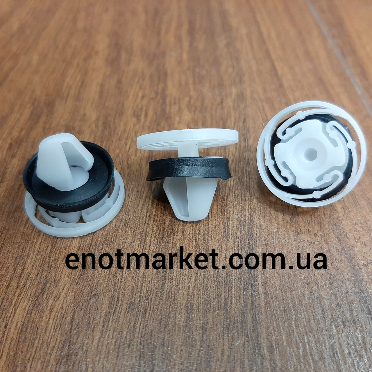 

Крепление двери Citroen, Nissan, Peugeot, Renault, VAZ-Lada. ОЕМ: 7703077476, 9345ZN