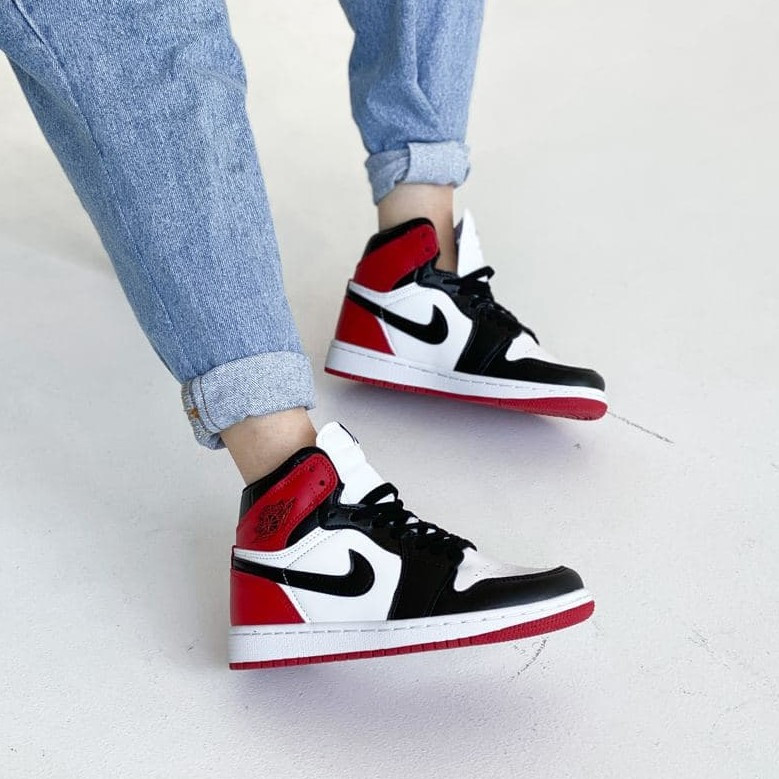 

Мужские кроссовки Nike Air Jordan Retro 1 Black Red White / Найк Аир Джордан Ретро 1 Черные Красные Белые 45, Красный