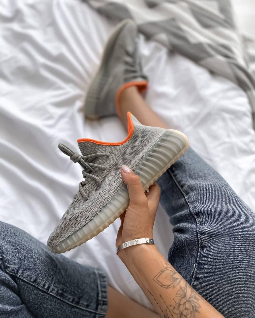 

Женские Кроссовки Adidas Yeezy Boost 350 V2 Reflective Gray / Адидас Изи Буст 350 в2 Рефлективные Серые 40, Серый