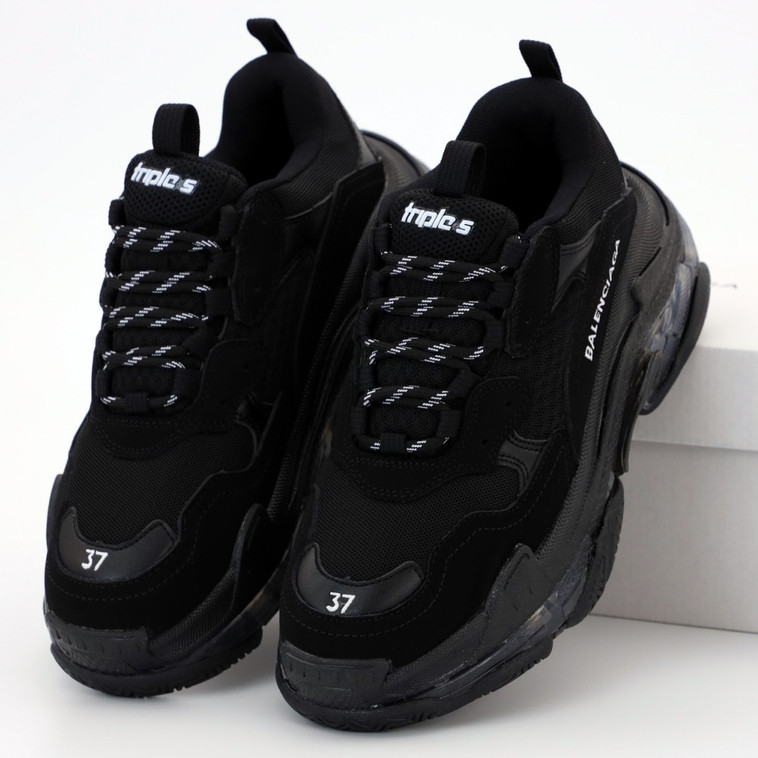 

Женские кроссовки Balenciaga Triple S, черный, Италия 39