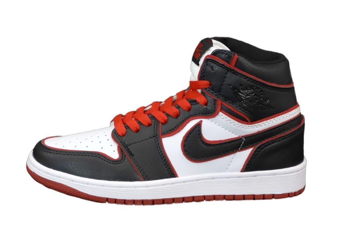 

Женские кроссовки Nike Air Jordan Retro 1 Black Red White / Найк Аир Джордан Ретро 1 Черные Красные Белые 41, Черный