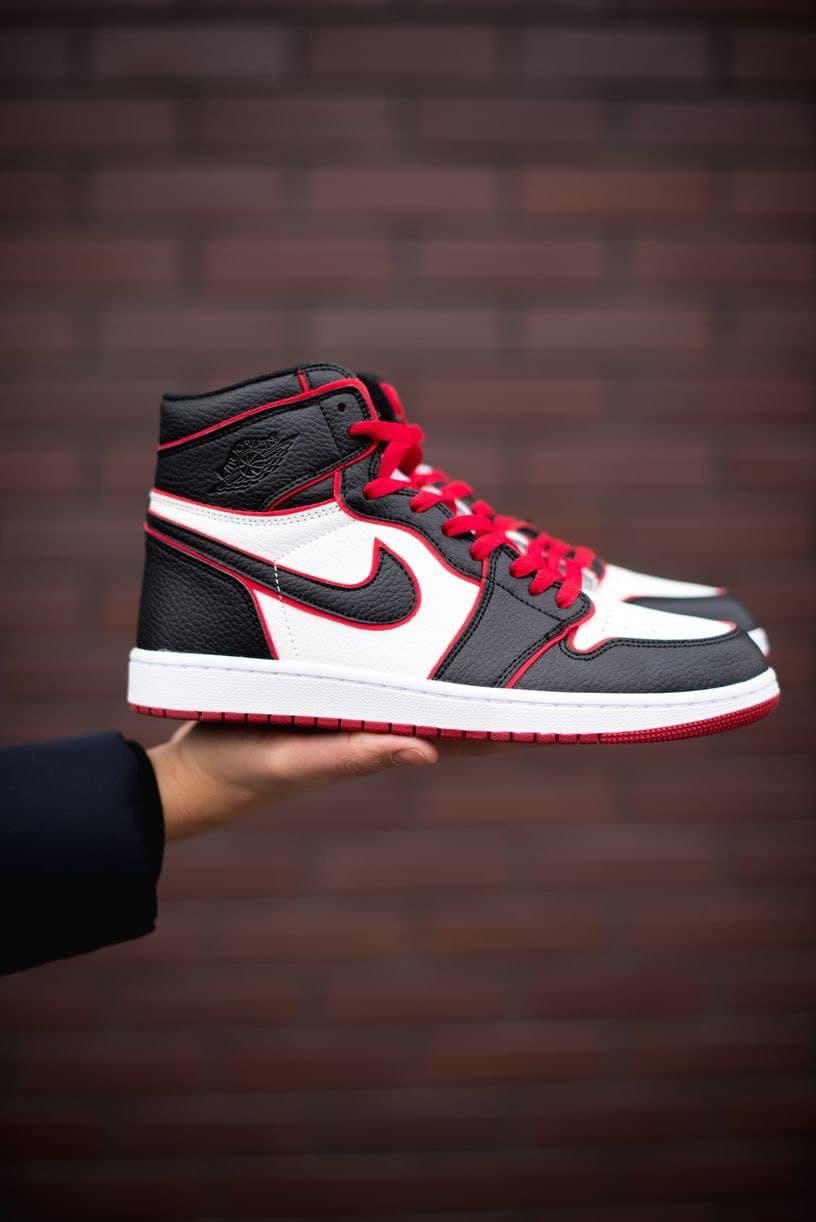 

Женские кроссовки Nike Air Jordan Retro 1 Black Red White / Найк Аир Джордан Ретро 1 Черные Красные Белые, Черный