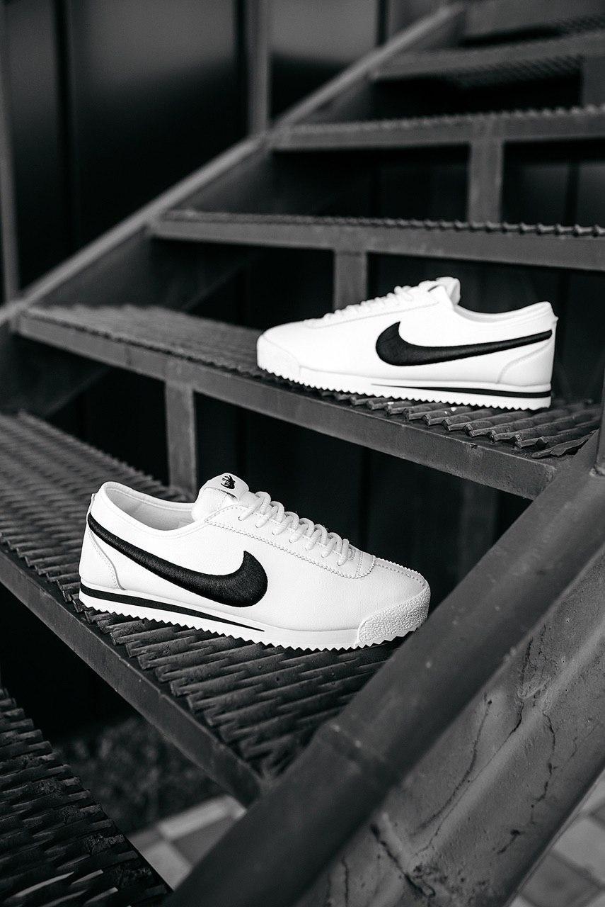 

Кроссы Найк Кортез мужские. Беговые мужские кроссовки бело-черные Nike Cortez White/Black.