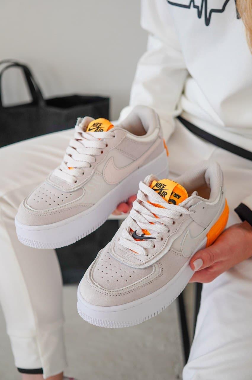 

Женские кроссовки Nike Air Force Shadow White Grey Orange / Найк Аир Форс Шадоу Белые Серые Оранжевые 37, Серый