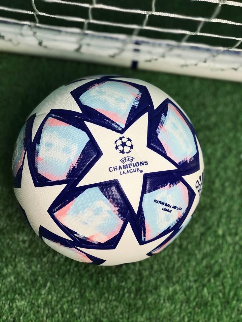 

Футбольный Мяч Adidas Champions League Final Istanbul 2020