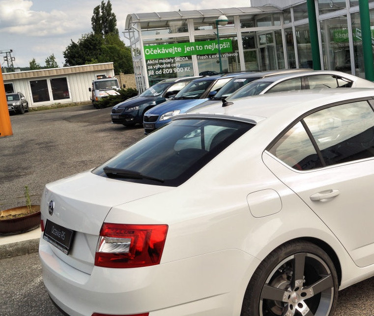 

Спойлер заднего стекла Skoda Octavia (A7) 2012-